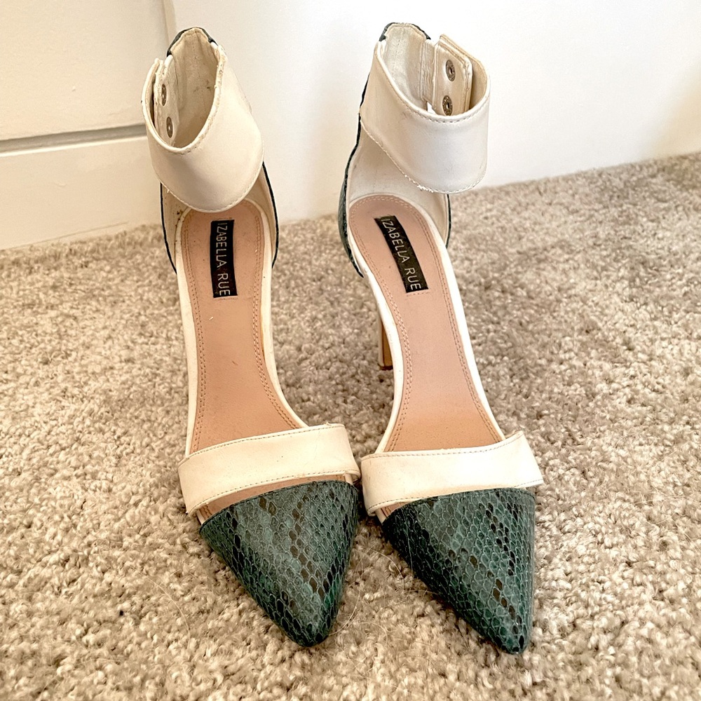 Python print pointed toe heels